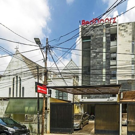 Reddoorz Plus @ Pasar Baru Jakarta Exterior photo