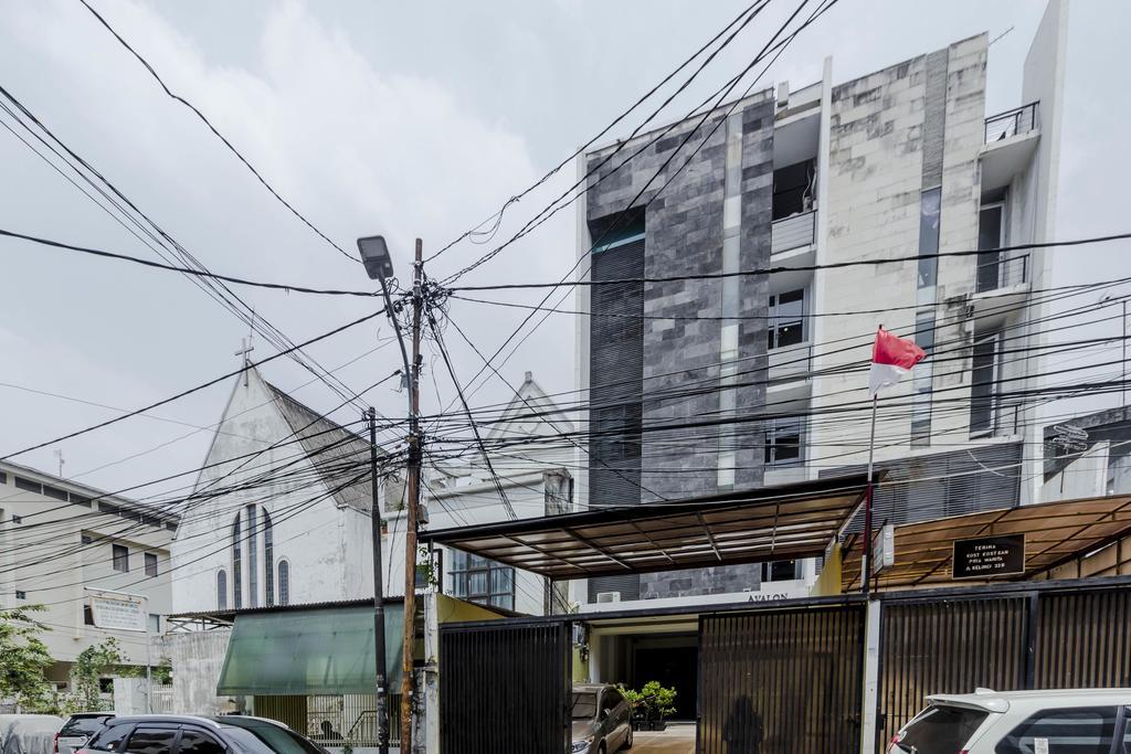 Reddoorz Plus @ Pasar Baru Jakarta Exterior photo