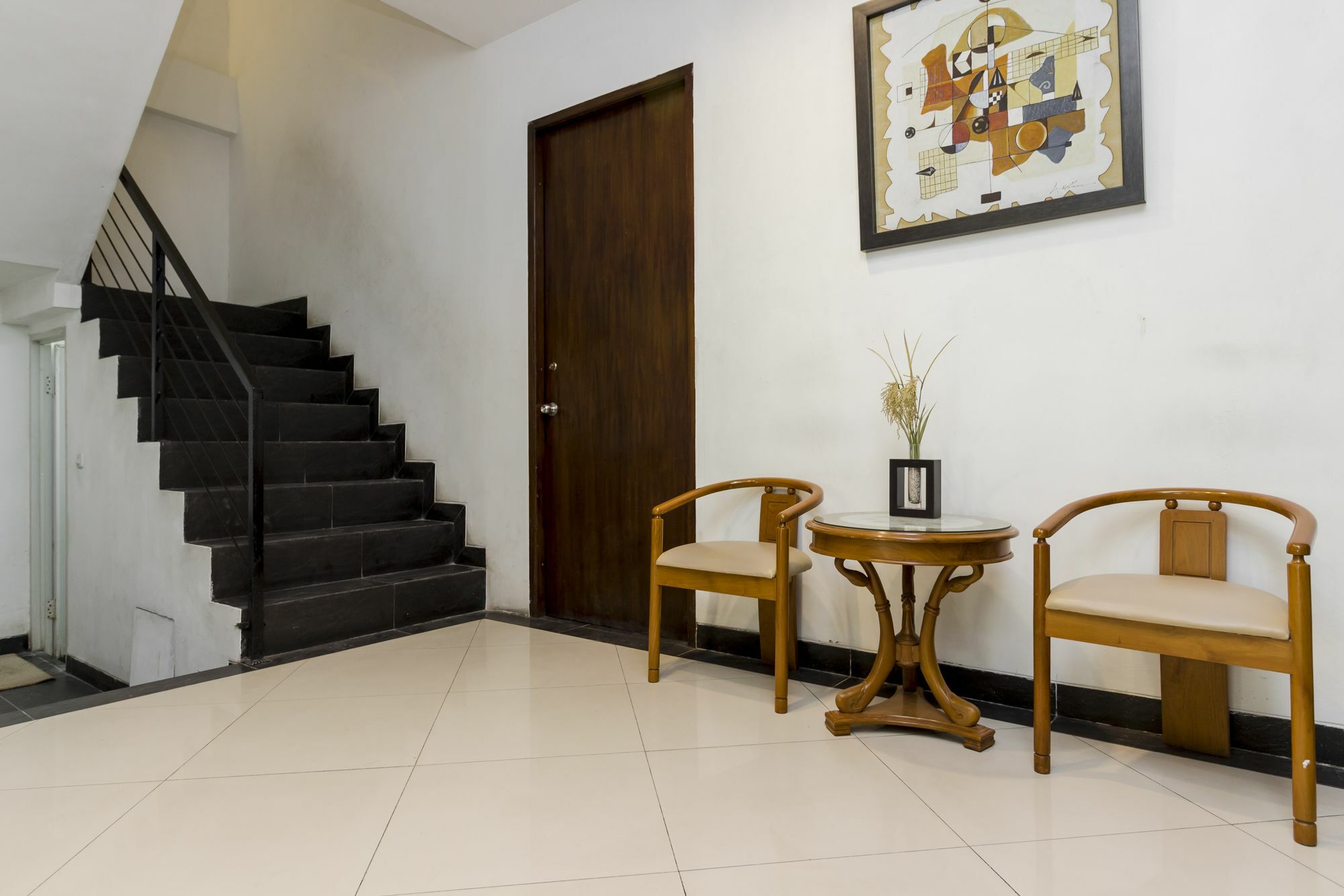 Reddoorz Plus @ Pasar Baru Jakarta Exterior photo
